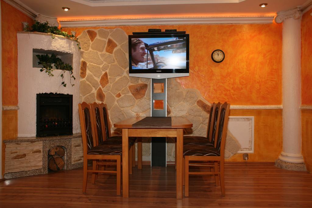 Apartamenty Podzamcze Walbrzych Room photo